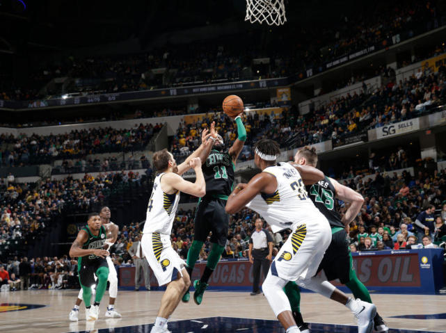  步行者团队篮球击溃魔术防线