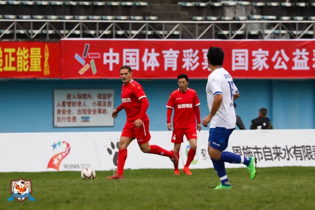  青训硕果终见成效，梯队新星涌现职业赛场