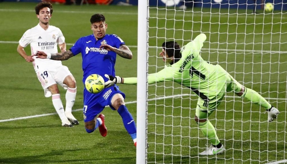  门将神扑力保城门，零封对手收获赞誉