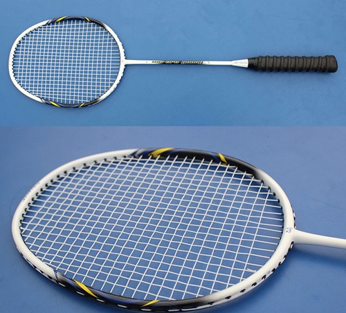  新型碳纤维球拍发布，科技赋能提升击球旋转速度  